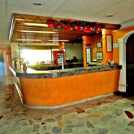 Hotel Dinastia Real Neiva Неива Екстериор снимка