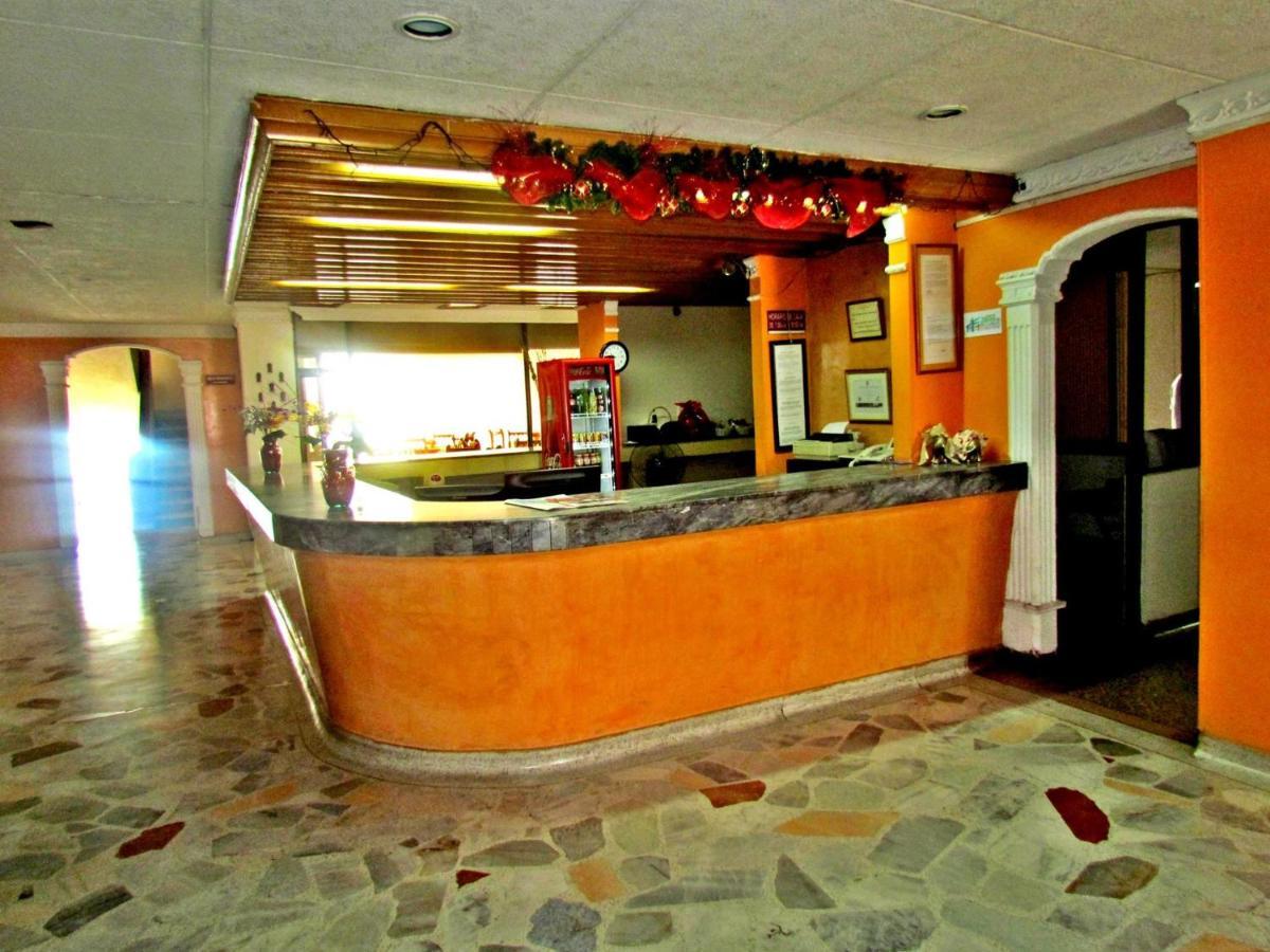 Hotel Dinastia Real Neiva Неива Екстериор снимка